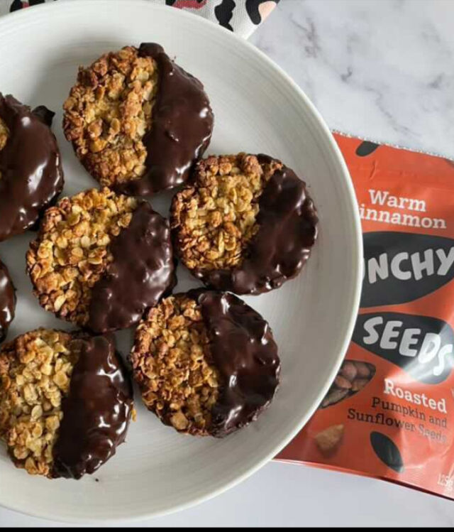 Happy World Baking Day, bakers and snackers! 🧁

Munchy Seeds are the secret ingredient to take your baked goods to the next level.

Our seeds add a crunchy and nutty twist to muffins, bread, and cookies, and they're packed with nutrients to fuel your baking adventures.
.
.
.
.
.
#foodie #food #instafood #foodstagram #yummy #delicious #healthyfood #foodies #foodpics #tasty #vegan #plantbased #veganfood #vegetarian #healthy #organic #glutenfree #veganlife #healthylifestyle #veganrecipes #vegansofig